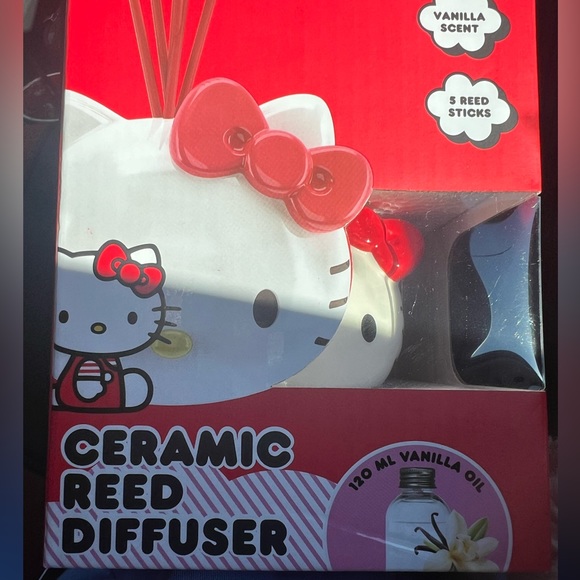 Hello Kitty Ceramic Reed Diffuser - Picture 4 of 6